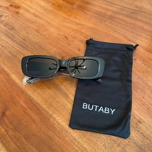 Square lens sunglasses